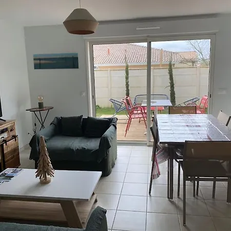 Holiday home Maison A Au Calme *